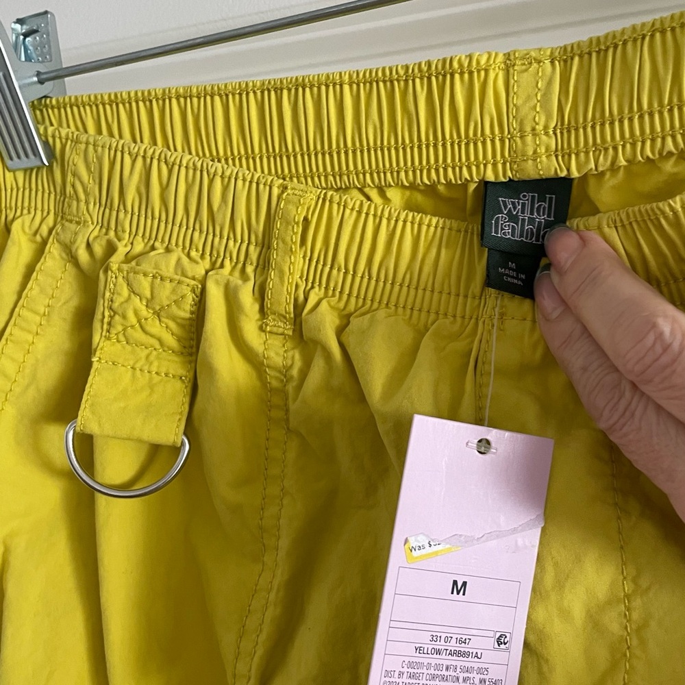 Wild Fable Bright Yellow Cargo Pants - Picture 4 of 7